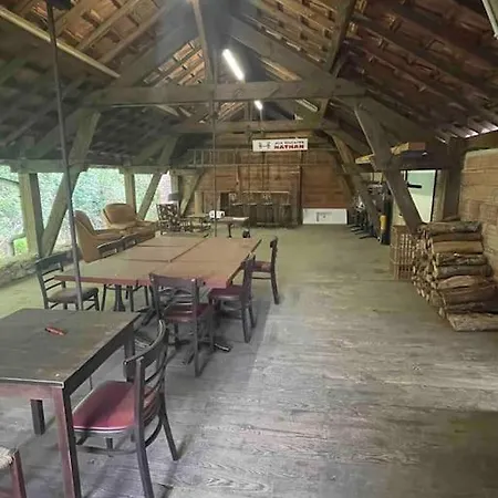 Manornella, Beaux Volumes, Grand Garage Ideal Mas Du Clos Aubusson  Buitenkant foto